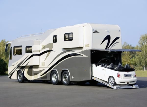 Interesting RVs, Cool RVs, Innovative RVs, Crazy RVs.  Perfect Platinum by VARIO. 