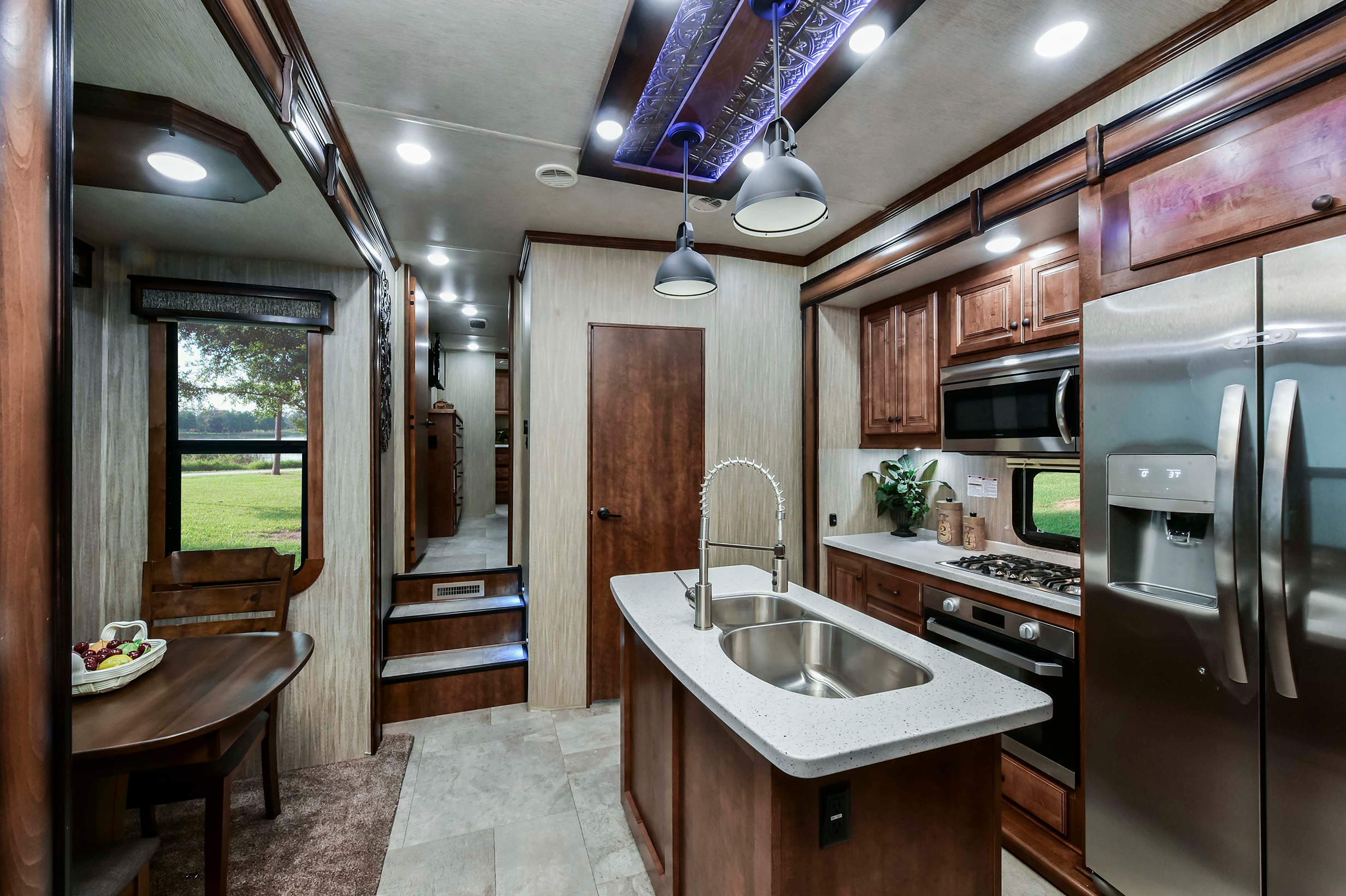 Heartland Big Country Fifth Wheel Interior