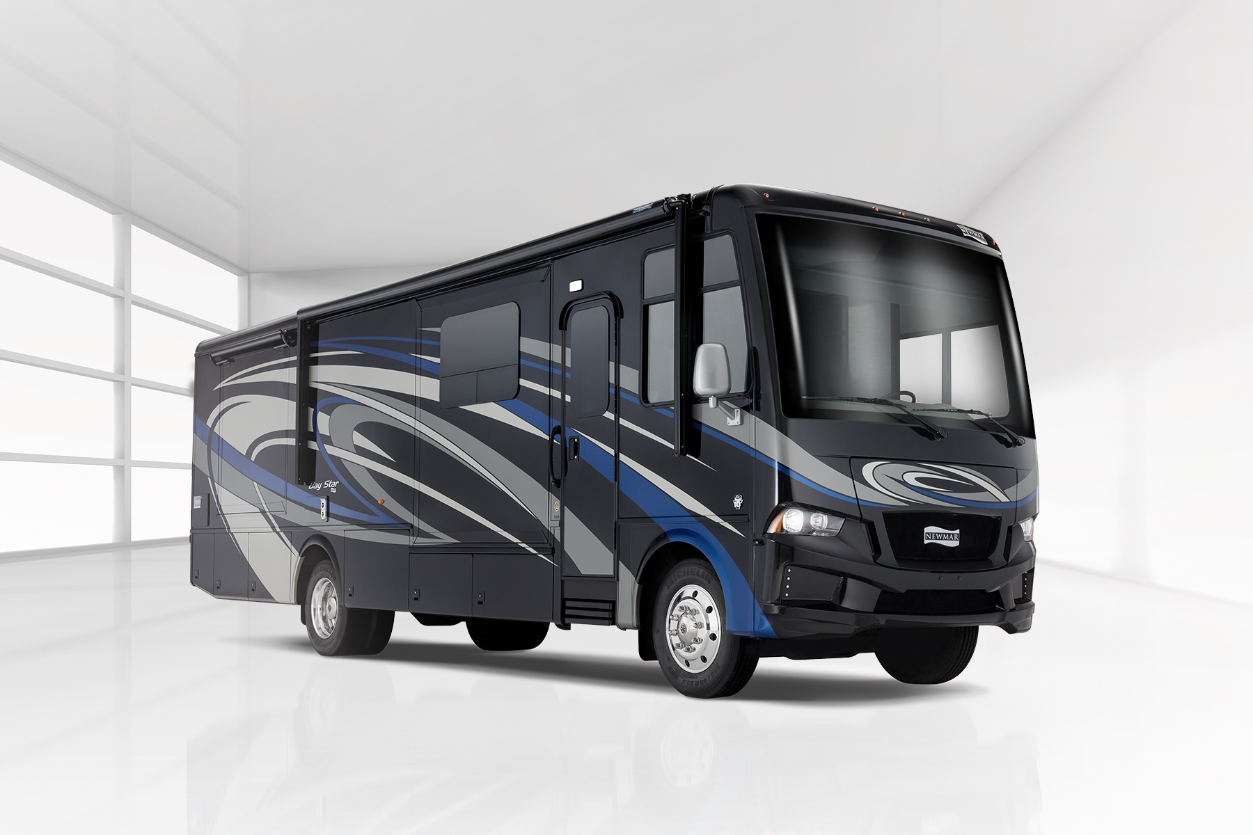 Exterior of Newmar Bay Star Class A motorhome