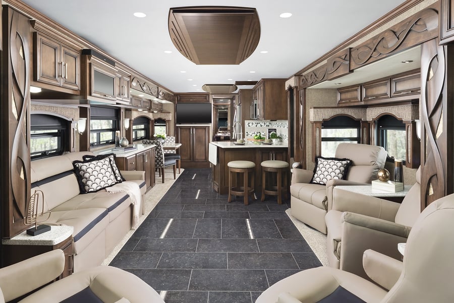 Campers Inn RV Adds Newmar Motorhomes at Louisville Store