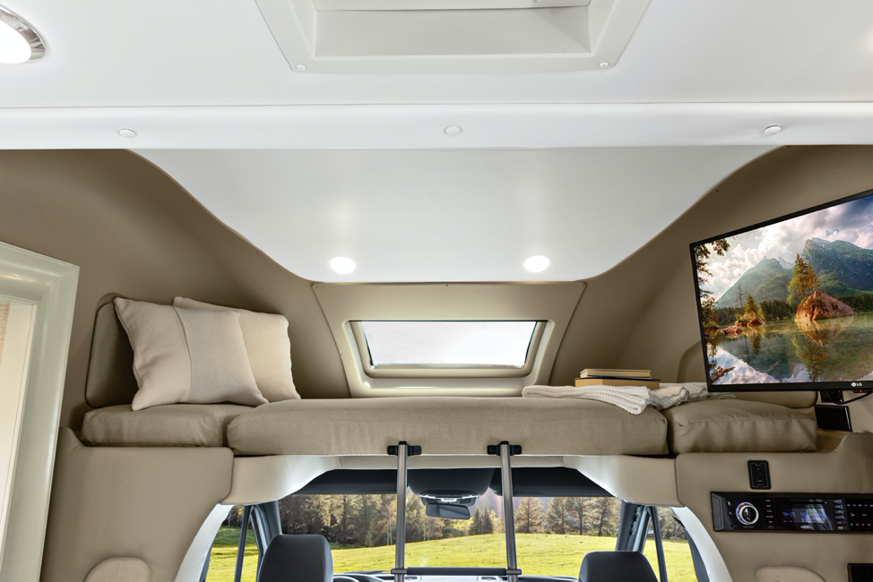 RV Spotlight Tiffin Wayfarer 25RW Class C Motorhome