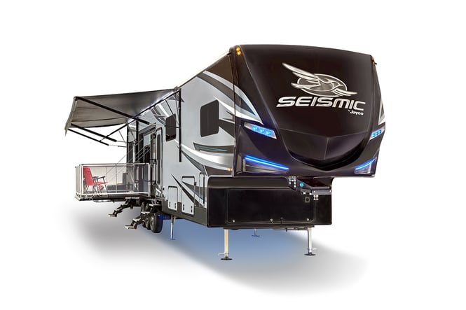 Jayco Seismic fifth wheel toy hauler