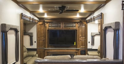 Buyer's Guide: Interior Inspection (RV Video Tips)