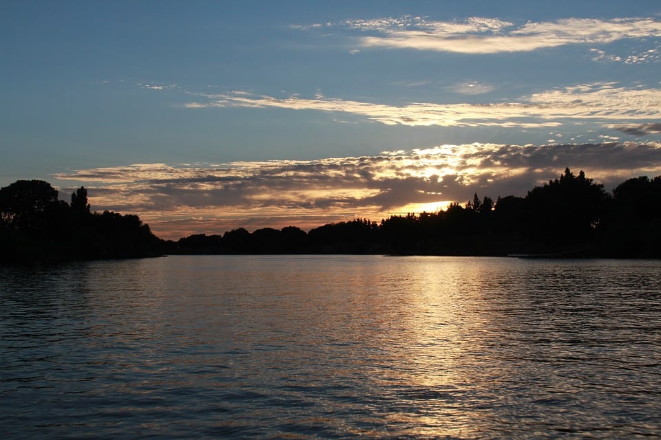 campgrounds near sacramento river