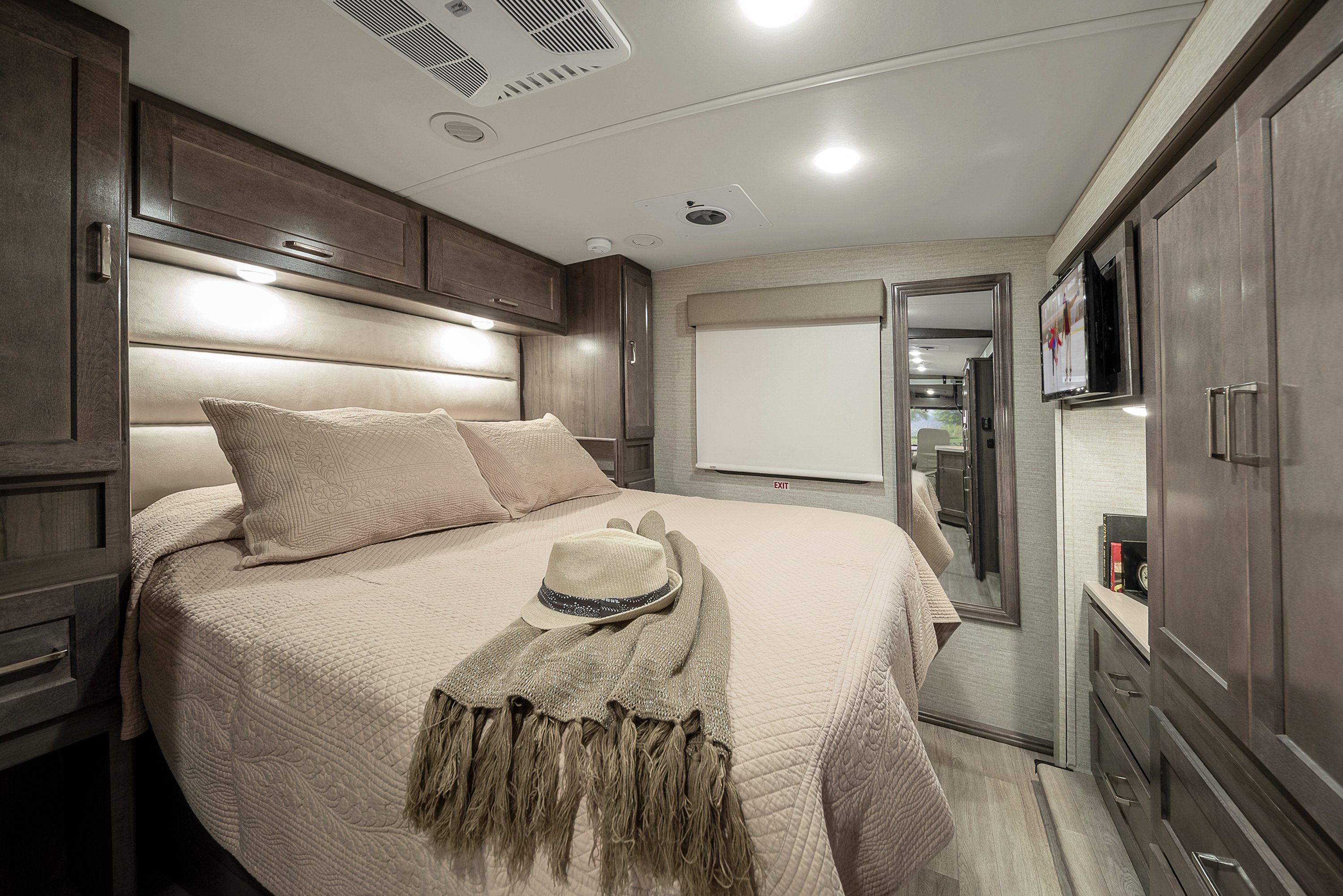 winnebago adventurer class a motorhome bedroom