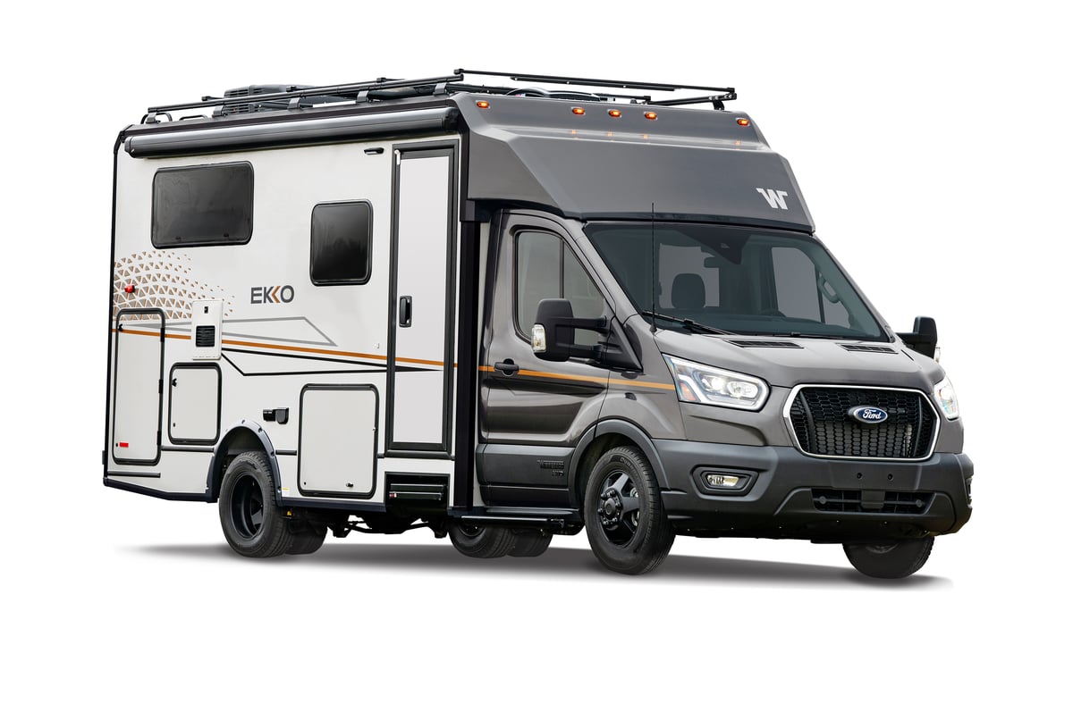 winnebago ekko class c motorhome exterior-1