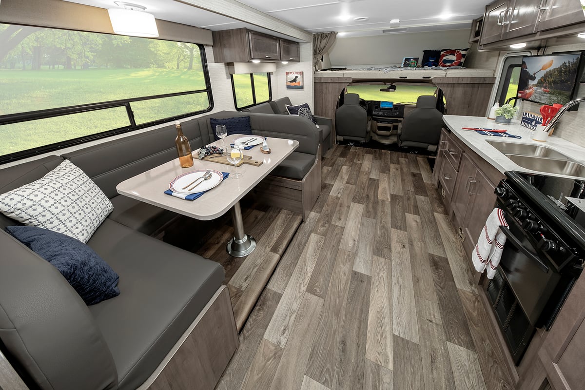 winnebago minnie winnie class c motorhome interior