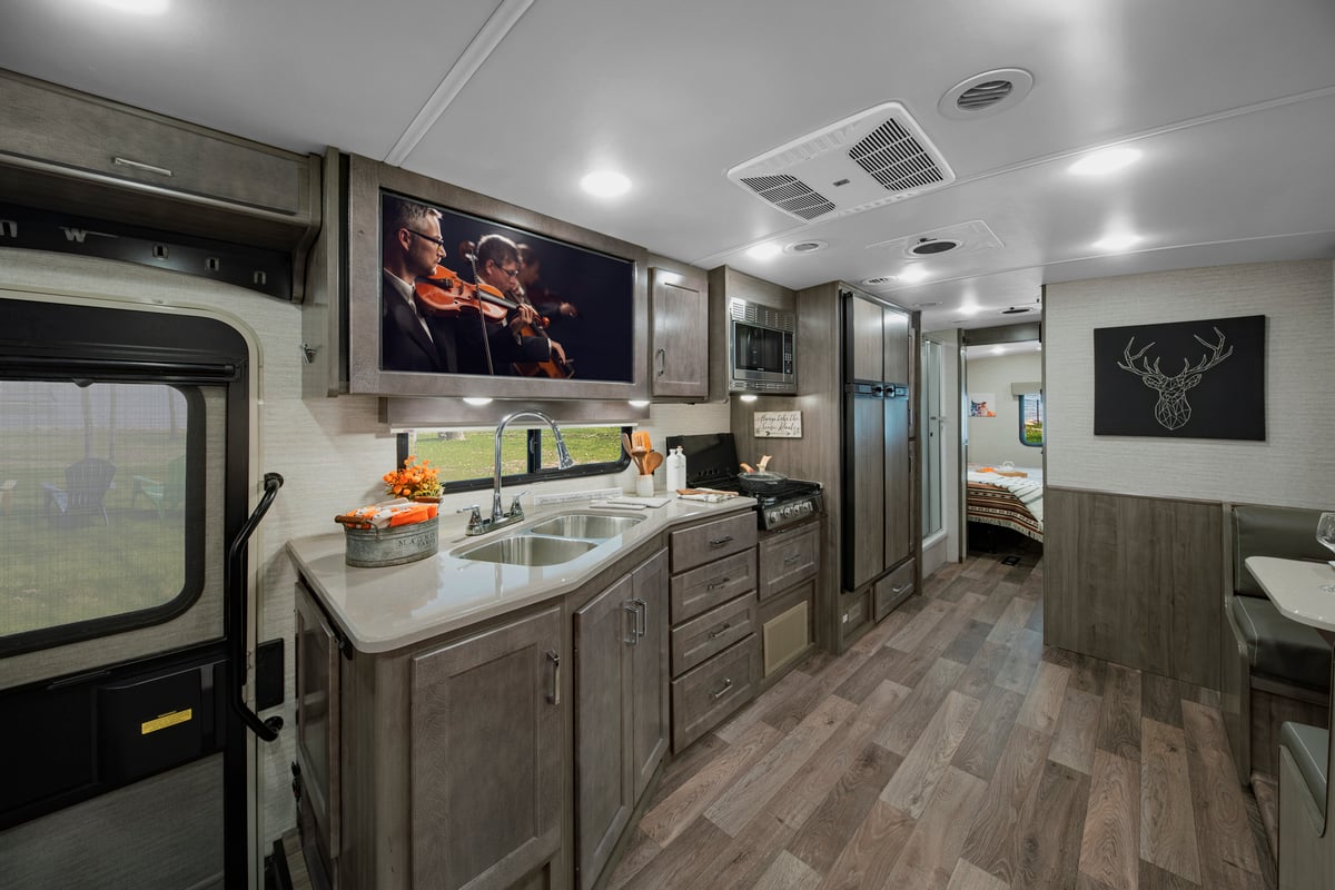 winnebago vista class a motorhome galley kitchen