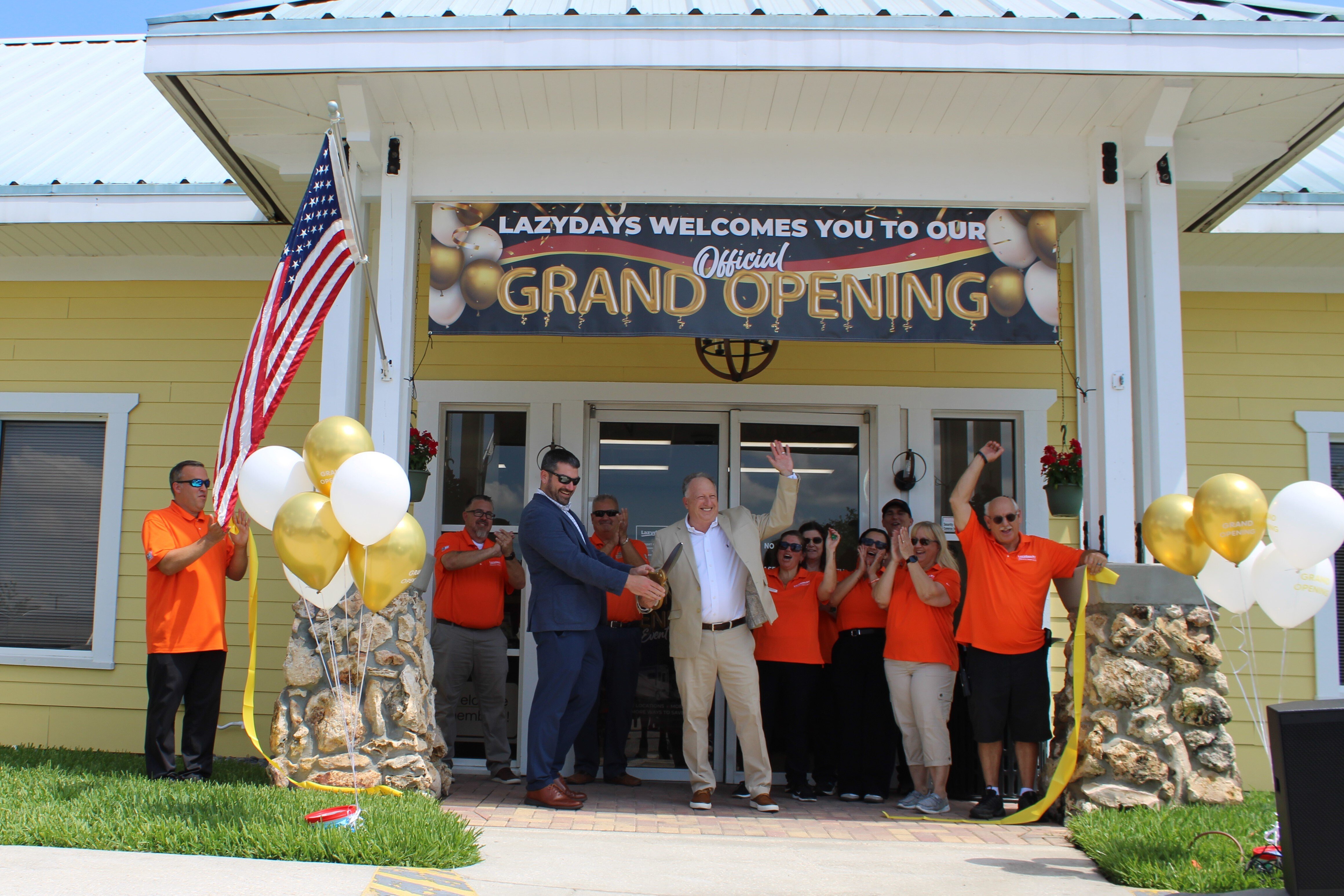 Lazydays' ribbon cutting at the Grand Opening